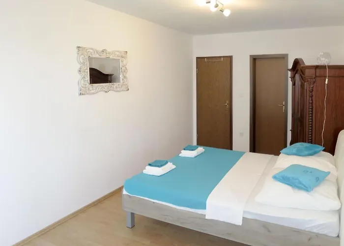 Apartamento Suzi-2 By Interhome *